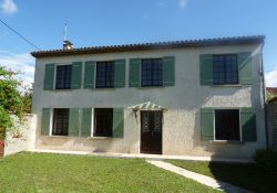 3 bedroom house in Charente