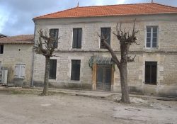 Habitable Charente village house